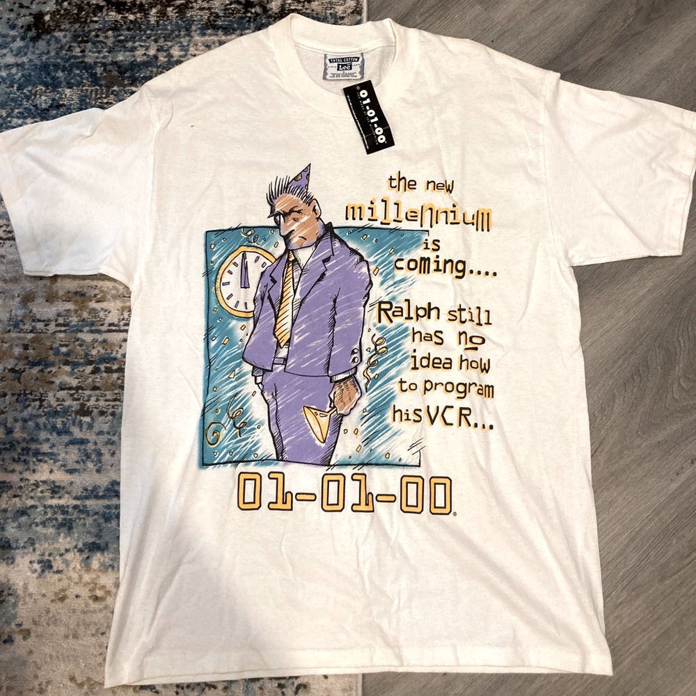 VINTAGE 2000 THE NEW MILLENNIUM GRAPHIC TEE W/ TAG